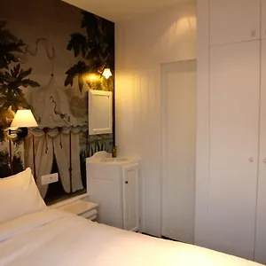 Bed & Breakfast L'epicentre, Brussel